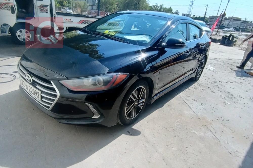 هیوندای ئەلەنترا